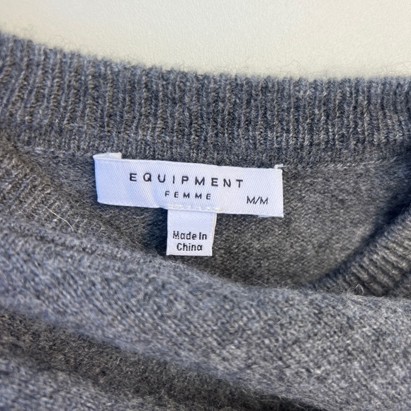 Equipment Cashmere Sweater - Picture 3 of 4